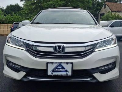 2017 Honda Accord — side profile view