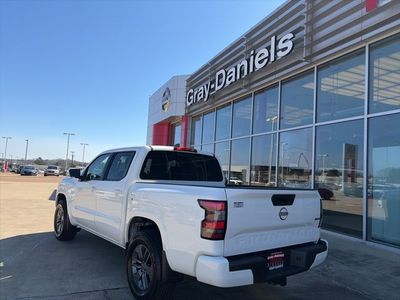 2025 Nissan Frontier - Photo 2