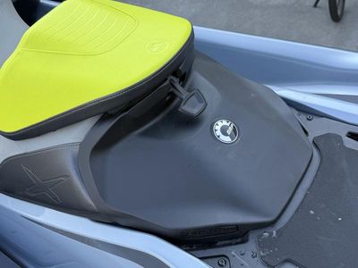 2025 Sea-Doo RXP-X 325 Tech, BRP Premium A, iBR Ice Metal / Manta Green - Photo 15