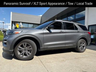 2022 Ford Explorer XLT in Carbonized Gray Metallic — front three-quarter view