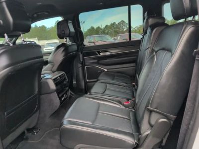 2024 Jeep Wagoneer — photo 27 view