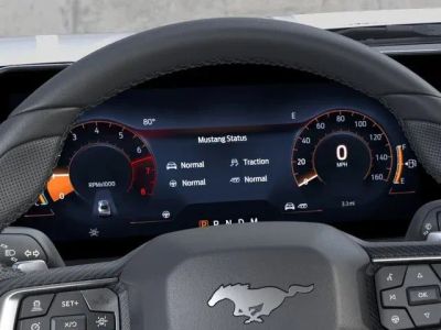 2026 Ford Mustang - Photo 13