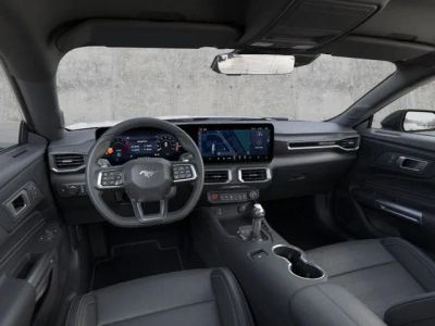 2026 Ford Mustang - Photo 9