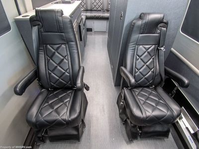 2025 Entegra Coach Insignia — photo 8 view