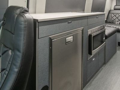 2025 Entegra Coach Insignia — photo 15 view