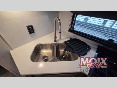 2023 Forest River RV Flagstaff Super Lite - Photo 9