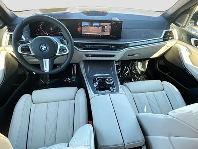 2026 BMW X5 — photo 17 view