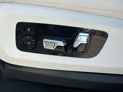 2026 BMW X5 — photo 26 view