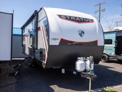 2026 Venture RV Stratus SR211VBH — front three-quarter view