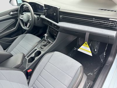 2026 Volkswagen Jetta — photo 13 view