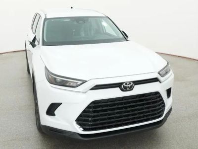 2026 Toyota Grand Highlander - Photo 4
