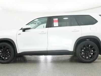 2026 Toyota Grand Highlander - Photo 10