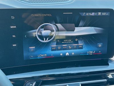 2026 BMW X1 — photo 13 view