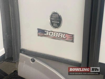 2026 Wildwood Heritage Glen 308RL — front three-quarter view