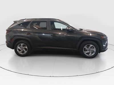 2024 Hyundai Tucson — photo 8 view