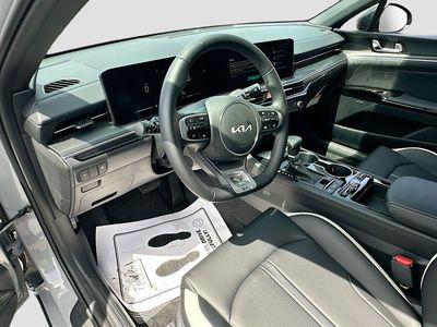 2026 Kia K5 — photo 9 view