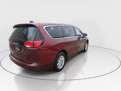 2022 Chrysler Voyager - Photo 7