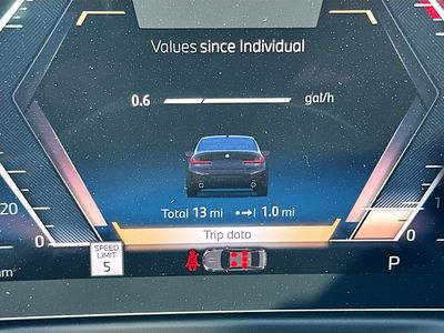 2026 BMW 3 Series — photo 9 view