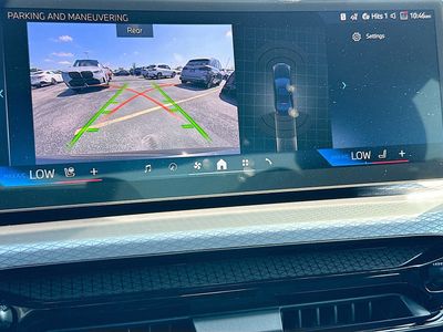 2026 BMW 3 Series — photo 11 view