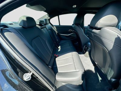 2026 BMW 3 Series — photo 22 view