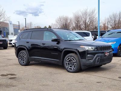 2026 Jeep Cherokee CHEROKEE LIMITED 4X4 in Diamond Black Crystal Pearl-Coat Exterior Paint — front three-quarter view