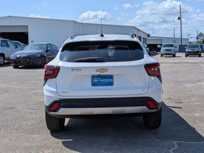 2025 Chevrolet Trax - Photo 4