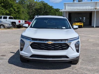 2025 Chevrolet Trax - Photo 8