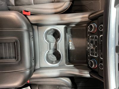 2021 Chevrolet Suburban — photo 13 view