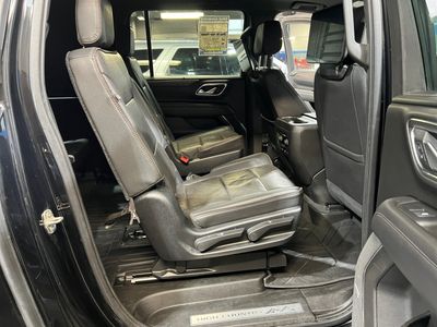 2021 Chevrolet Suburban — photo 14 view