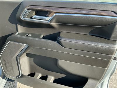 2023 Chevrolet Silverado 1500 — photo 21 view