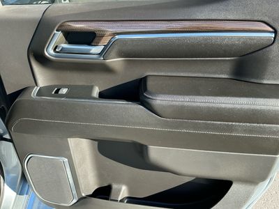 2023 Chevrolet Silverado 1500 — photo 19 view