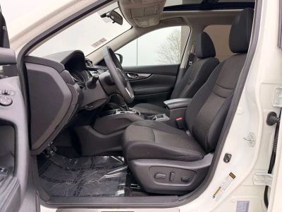 2017 Nissan Rogue - Photo 26