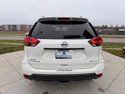 2017 Nissan Rogue - Photo 4