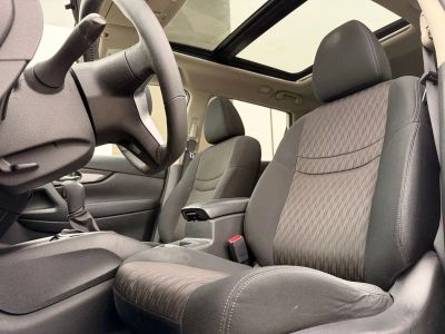 2017 Nissan Rogue - Photo 28