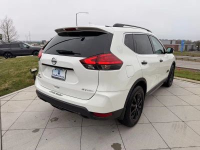 2017 Nissan Rogue - Photo 5