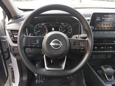 2024 Nissan Rogue — photo 12 view