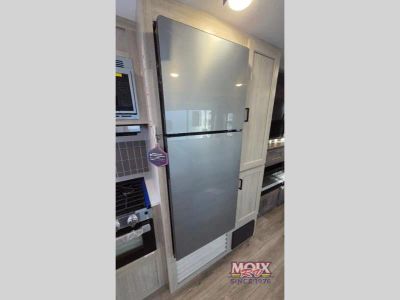 2026 Coachmen RV Catalina Legacy Edition - Photo 12