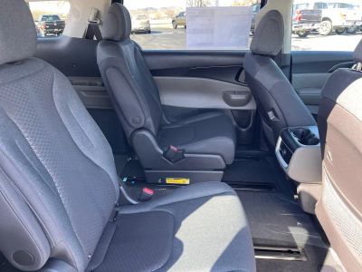 2026 Kia Carnival - Photo 14