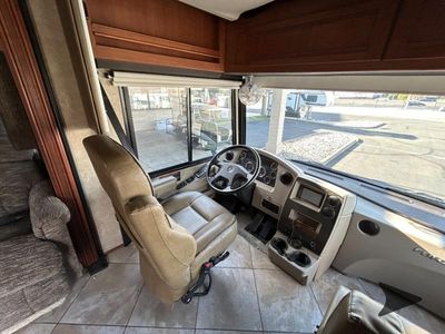 2017 Winnebago Forza — photo 18 view