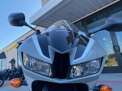 2026 Honda CBR600RR - Photo 15