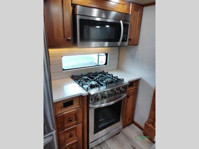 2022 VanLeigh RV Vilano — photo 43 view
