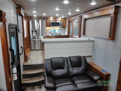 2022 VanLeigh RV Vilano — photo 35 view