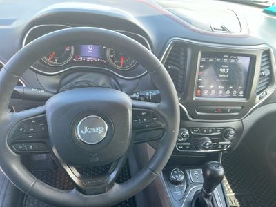 2022 Jeep Cherokee — photo 14 view