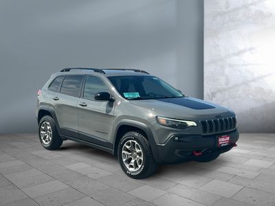 2022 Jeep Cherokee — photo 8 view