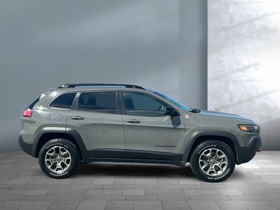 2022 Jeep Cherokee — photo 7 view