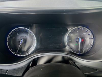 2026 Chrysler Pacifica — photo 15 view