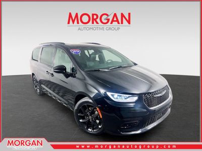 2026 Chrysler Pacifica Limited in Black — front three-quarter view