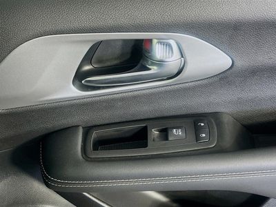 2026 Chrysler Pacifica — photo 32 view