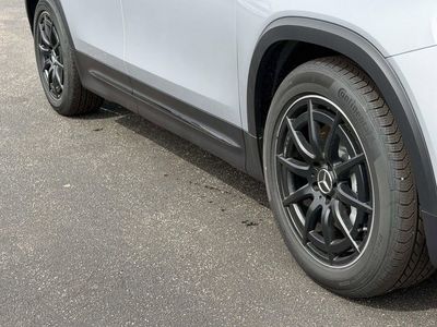 2026 Mercedes-Benz GLB — photo 11 view