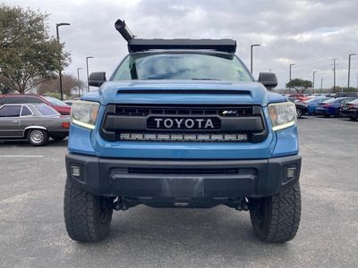 2019 Toyota Tundra - Photo 2